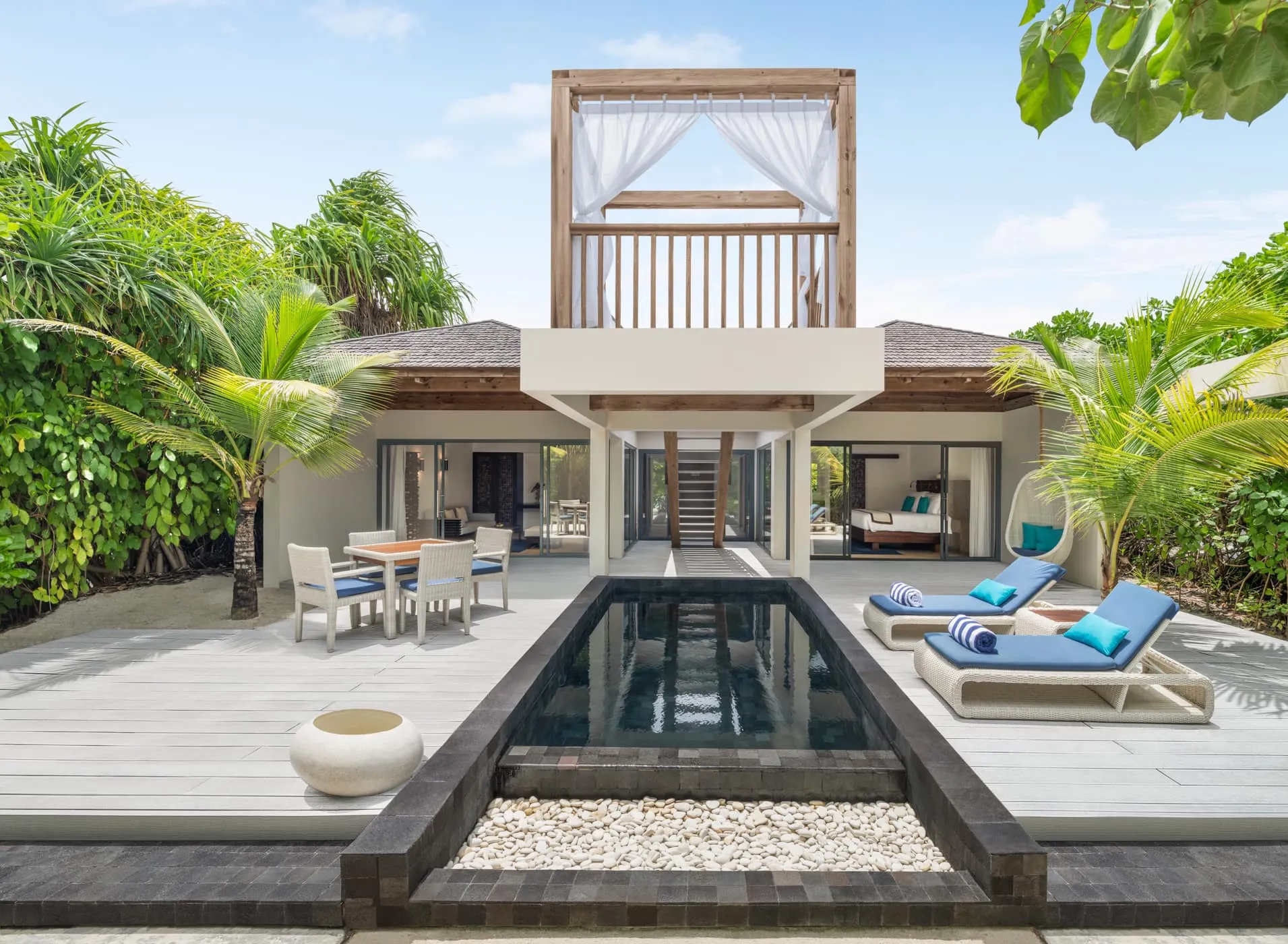 alt Bữa tối lãng mạn tại nhà hàng Bodumas, Movenpick Kuredhivaru Maldives