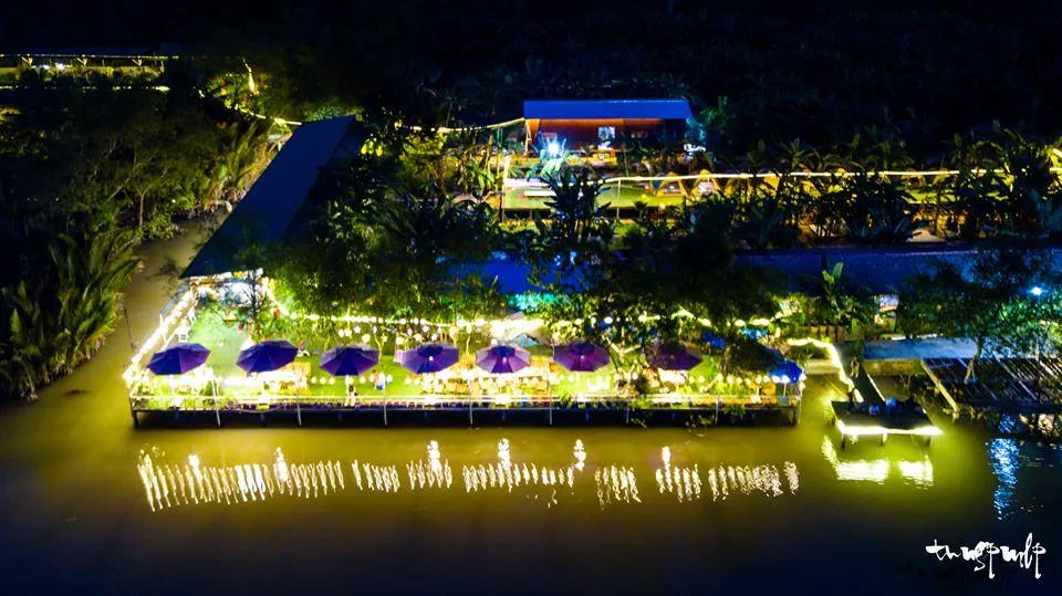 Alt: Cổng vào Về nhà Homestay Bến Tre