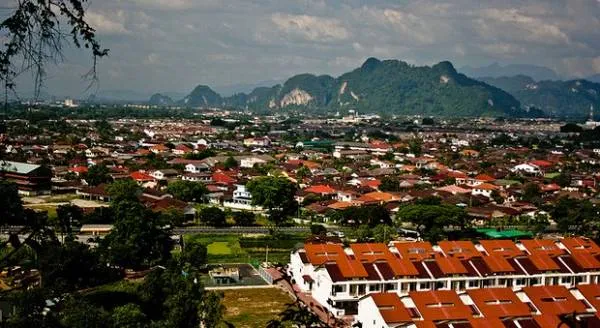 alt: Kiến trúc cổ kính tại Ipoh, Malaysia