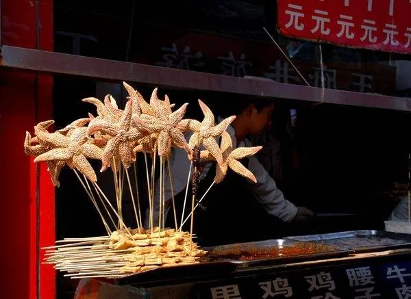 alt text: Ẩm thực Châu Á đa dạng và phong phú