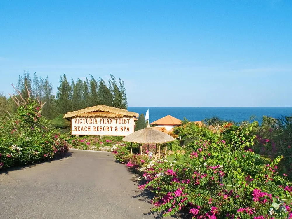 Alt text: Bungalow tại Victoria Phan Thiết Beach Resort &amp; Spa