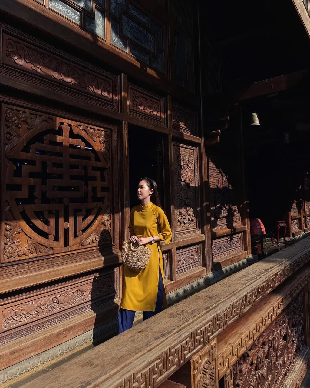 alt text: Cổng tam quan chùa Sắc Tứ Khải Đoan