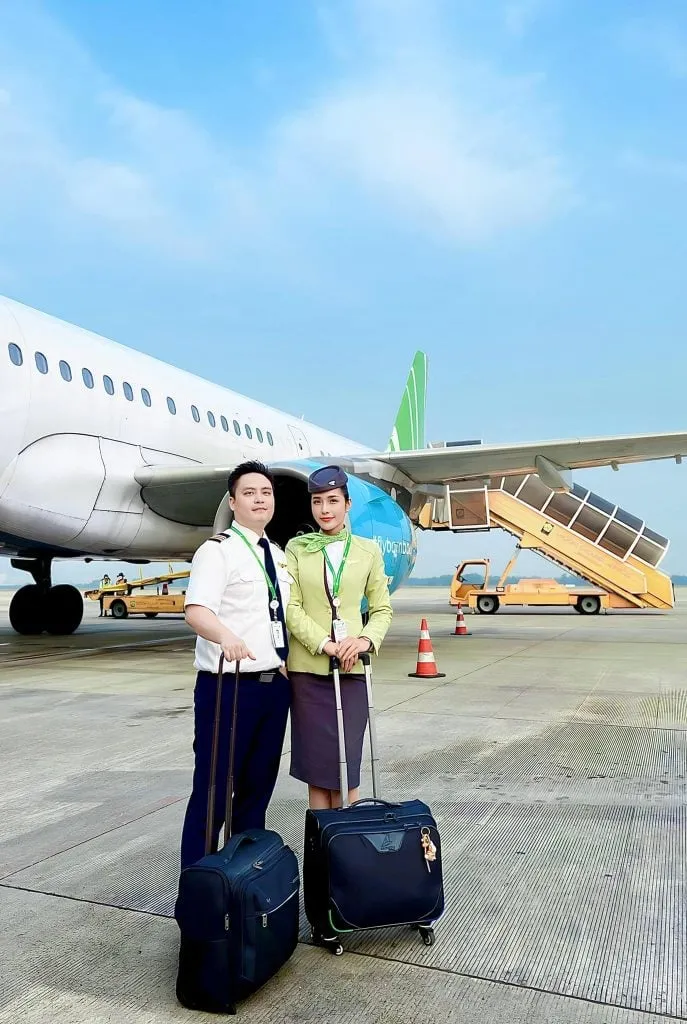 alt text: Hình ảnh máy bay Bamboo Airways cất cánh