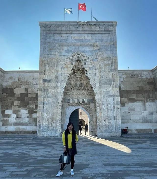 Alt text: Hình ảnh Sultanhani Caravanserai ở Thổ Nhĩ Kỳ