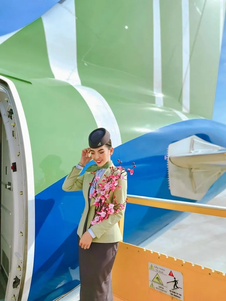 alt text: Hình ảnh tiếp viên hàng không Bamboo Airways