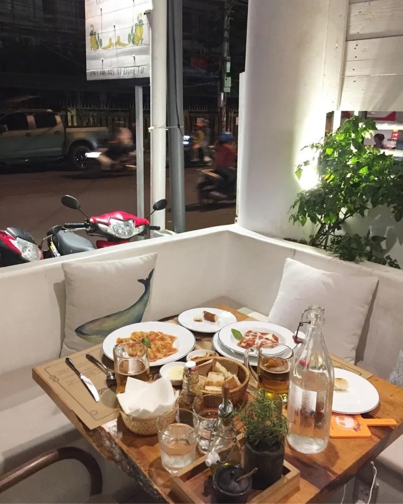 alt text: Món ăn Ý được bày trí đẹp mắt tại nhà hàng La Cala Nha Trang