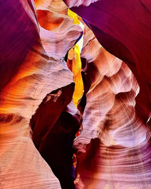 alt text: Một góc nhìn khác của Antelope Canyon