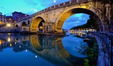 alt text: Thành phố Rome nước Ý