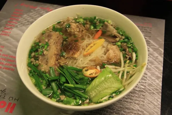 Alt: Tô hủ tiếu thơm ngon, hấp dẫn