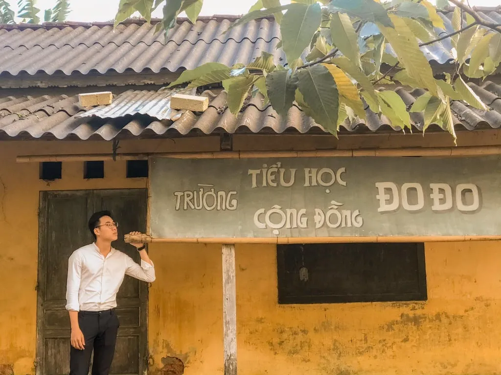alt: Trường tiểu học cộng đồng Đo Đo trong phim Mắt Biếc