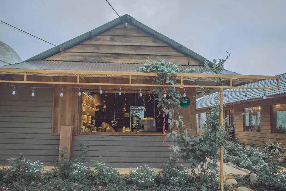 Alt: Vườn hoa rực rỡ tại Mộc Trà Farm Đà Lạt, điểm đến lý tưởng cho những tín đồ sống ảo