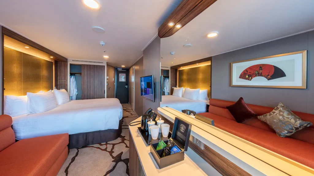 alt=Khu vui chơi trên du thuyền Genting Dream
