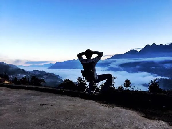 alt=&quot;Ngắm bình minh trên biển mây tại VietTrekking Homestay&quot;