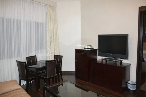Ảnh chụp phòng khách sạn Royal Singapore