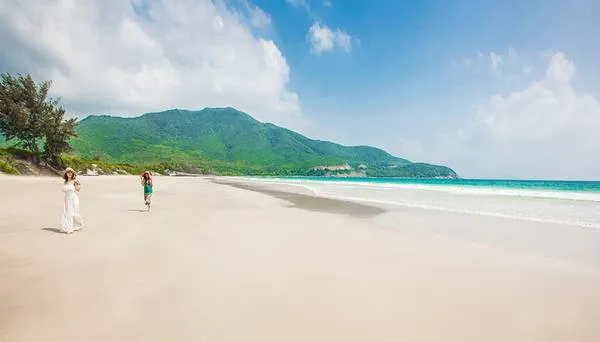 Bãi biển Cam Ranh