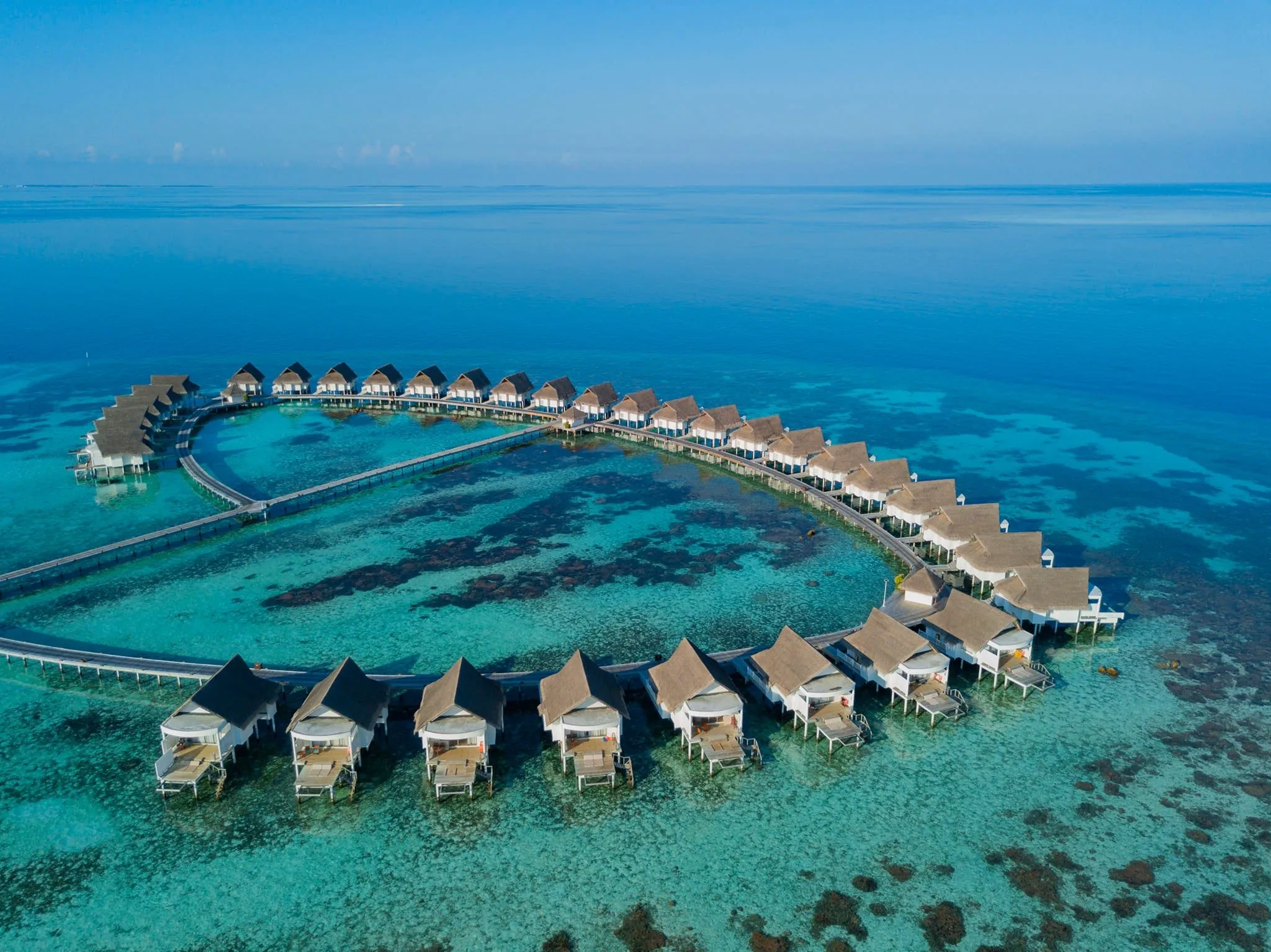 Bãi biển riêng tư tại Centara Grand Island Resort &amp; Spa Maldives