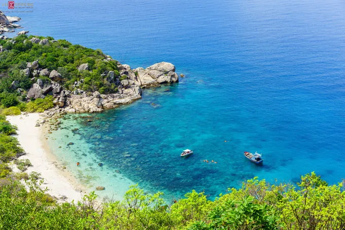Bãi biển tuyệt đẹp ở Nam Trung Bộ, Việt Nam. Nguồn ảnh: ruahayxin.