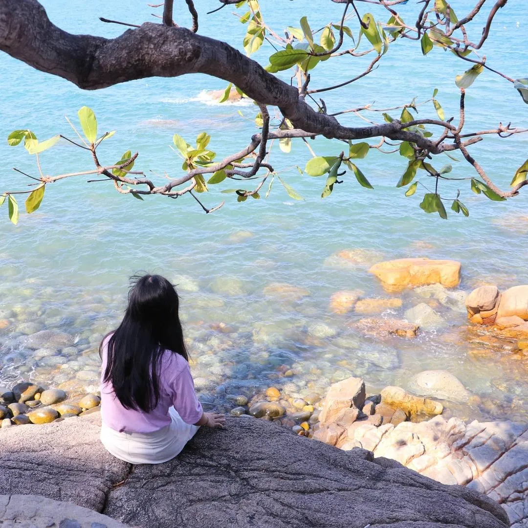 Bãi Đá Trứng nhìn từ trên cao