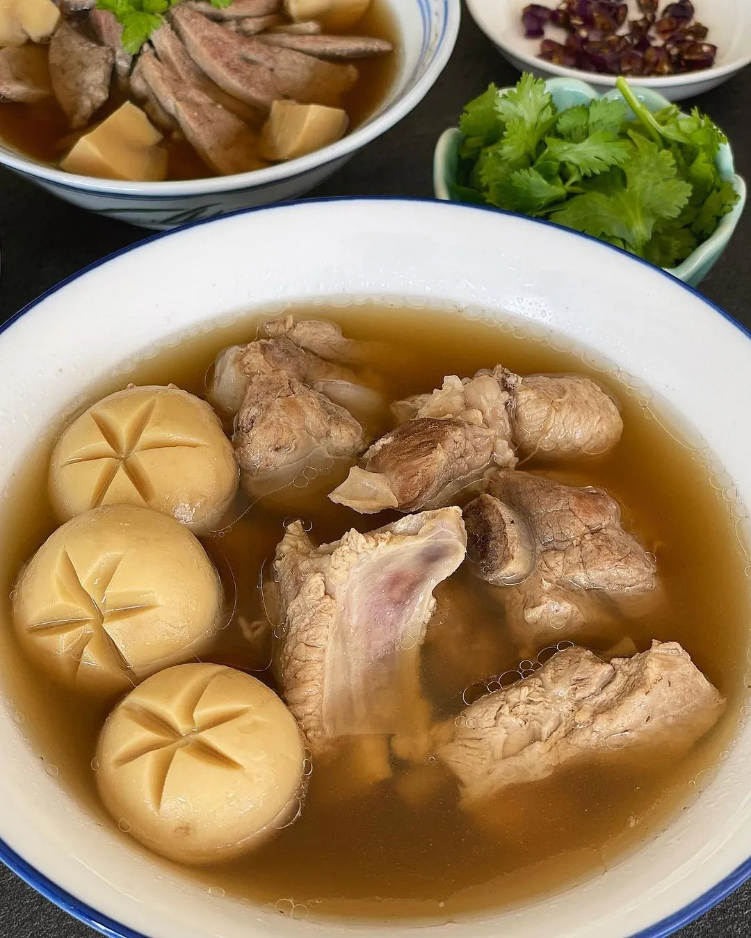 Bak Kut Teh - trà xương sườn thảo mộc