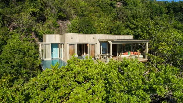 Bảng hiệu chào mừng tại An Lâm Retreat Ninh Vân Bay