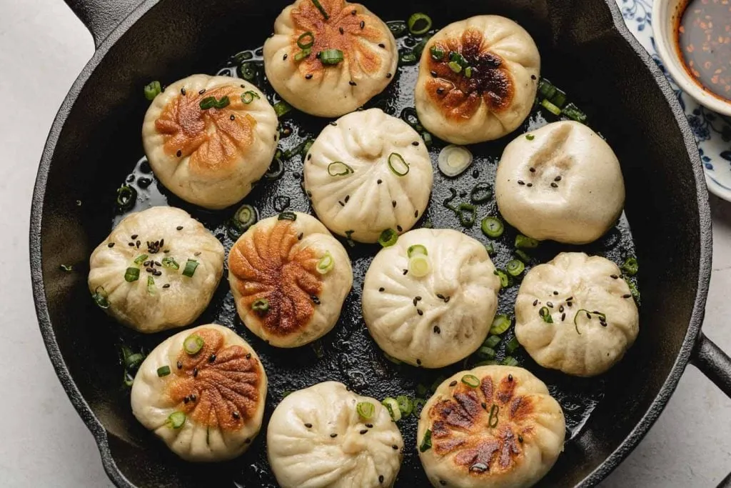 Bánh bao chiên nước Thượng Hải - Shengjian Bao