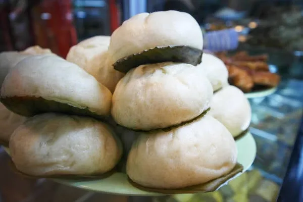 Bánh bao hấp: Món ăn nhẹ quen thuộc của người dân Jakarta