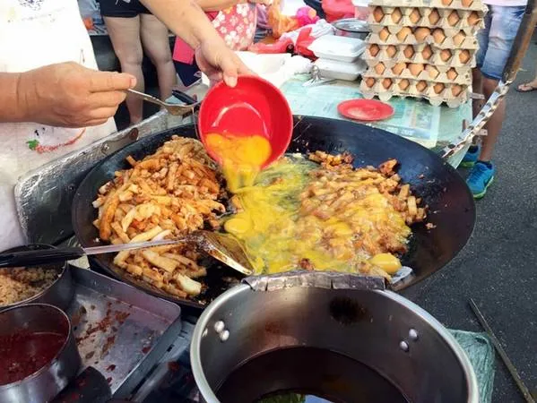 Bánh Chai Tow Kway