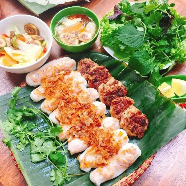 Bánh cuốn Bà Hoành