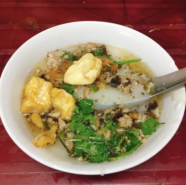 Bánh đúc nóng Hà Nội