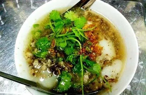 Bánh đúc thịt nóng hổi