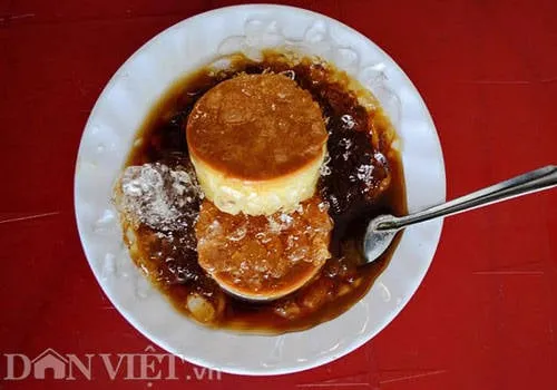 Bánh flan mát lạnh giúp giải nhiệt vào những ngày nóng ở Sài Gòn. Ảnh: Tâm Di