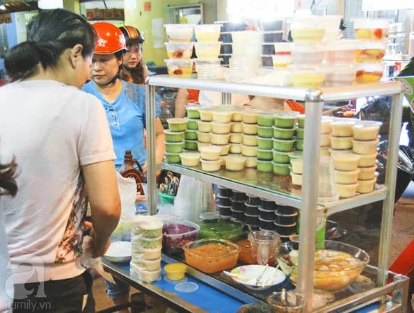 Bánh flan thơm ngon tại hẻm 20 Thước