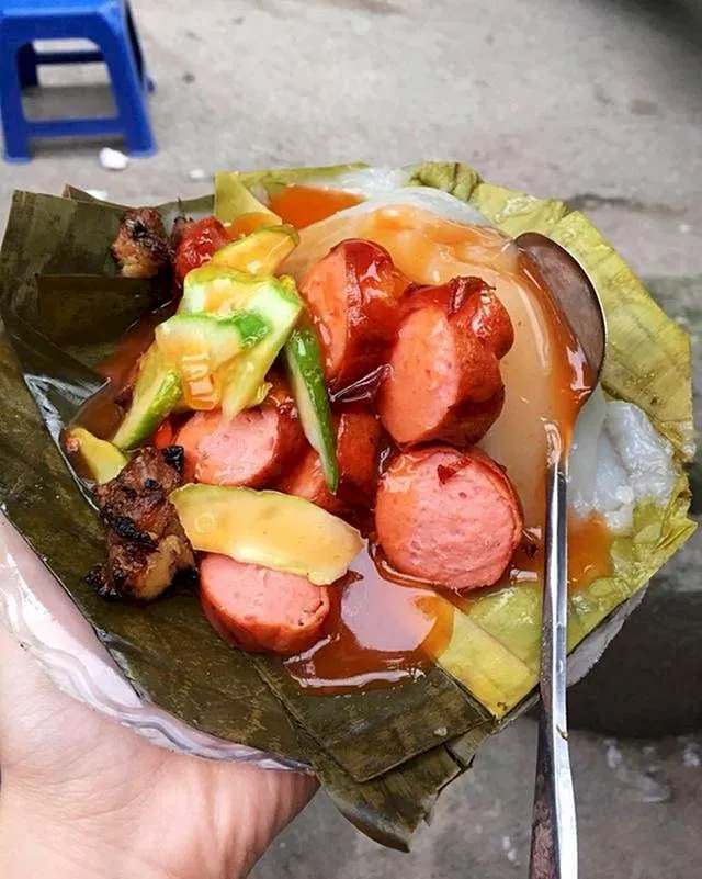 Bánh giò Đông Các Hà Nội.