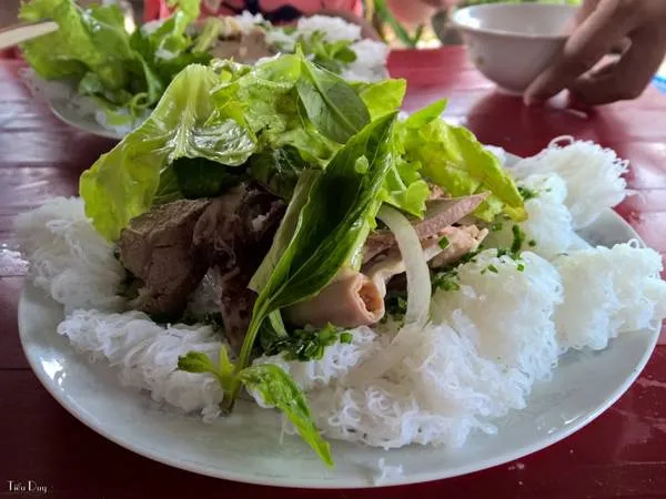 Bánh hỏi lòng heo.Ảnh: Tiểu Duy