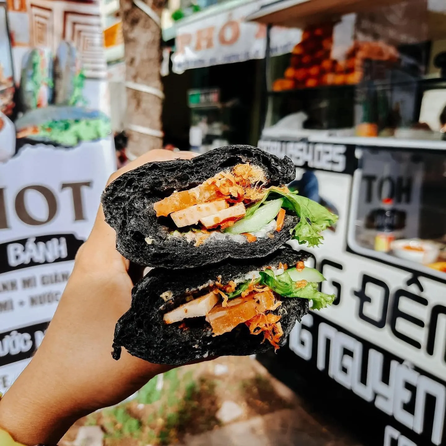 Bánh mì bóng đêm hoàn chỉnh