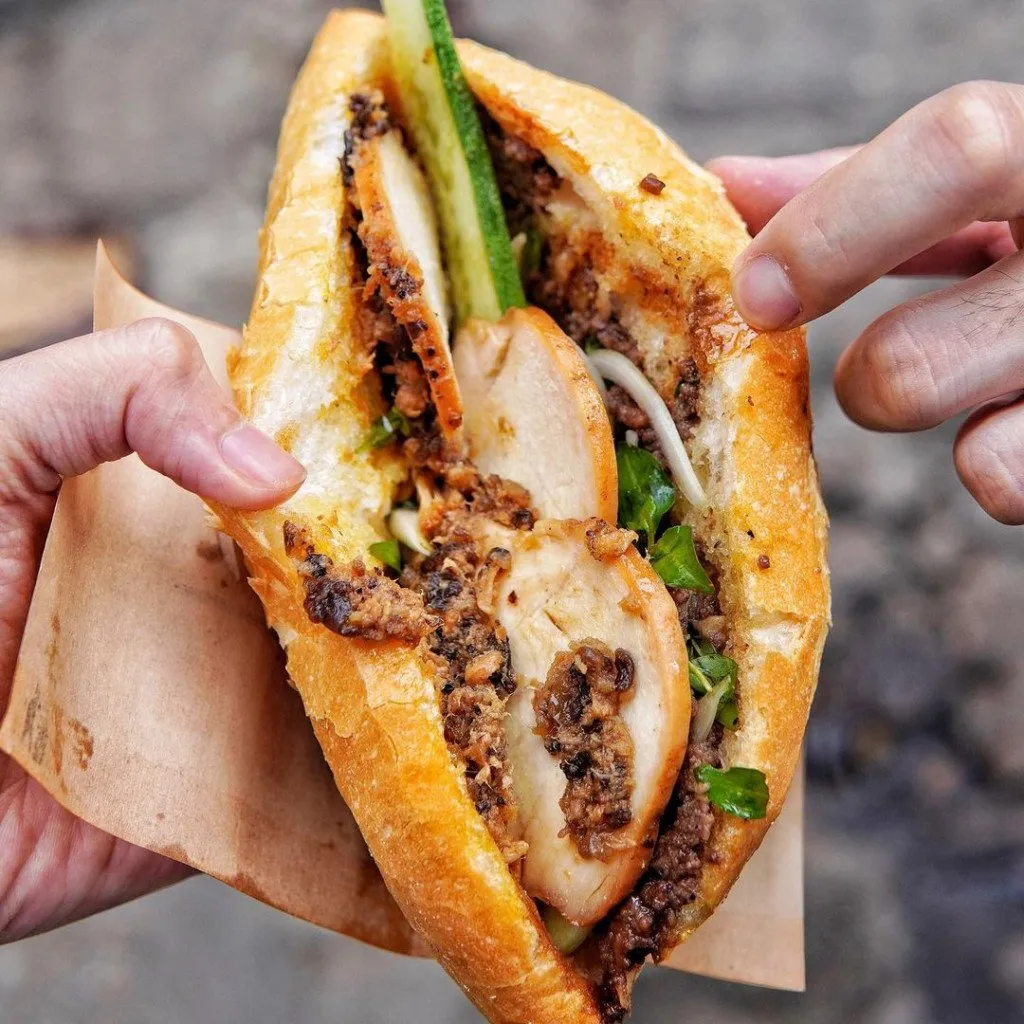 Bánh mì Madam Khánh