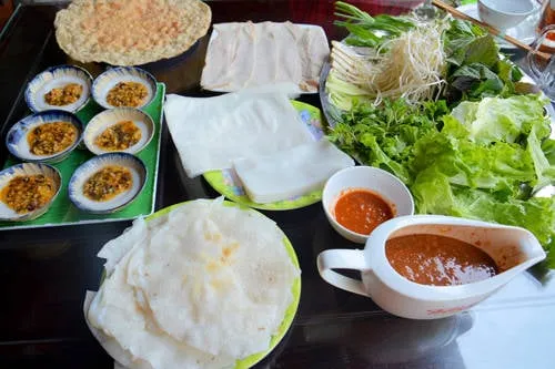 Bánh tráng cuốn thịt heo Đà Nẵng