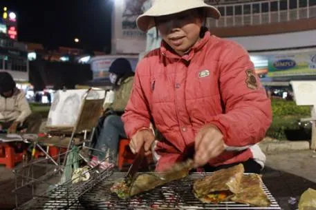 banh-trang-nuong-ivivu