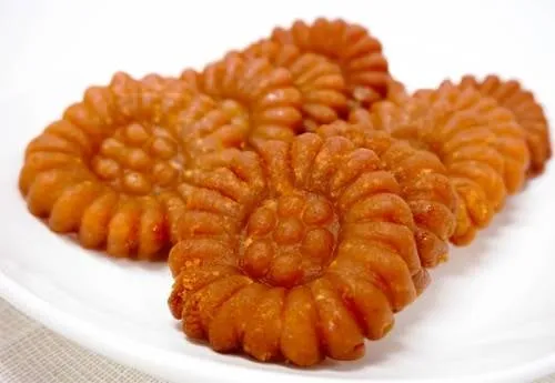 Bánh Yakgwa vàng ươm, thơm ngon