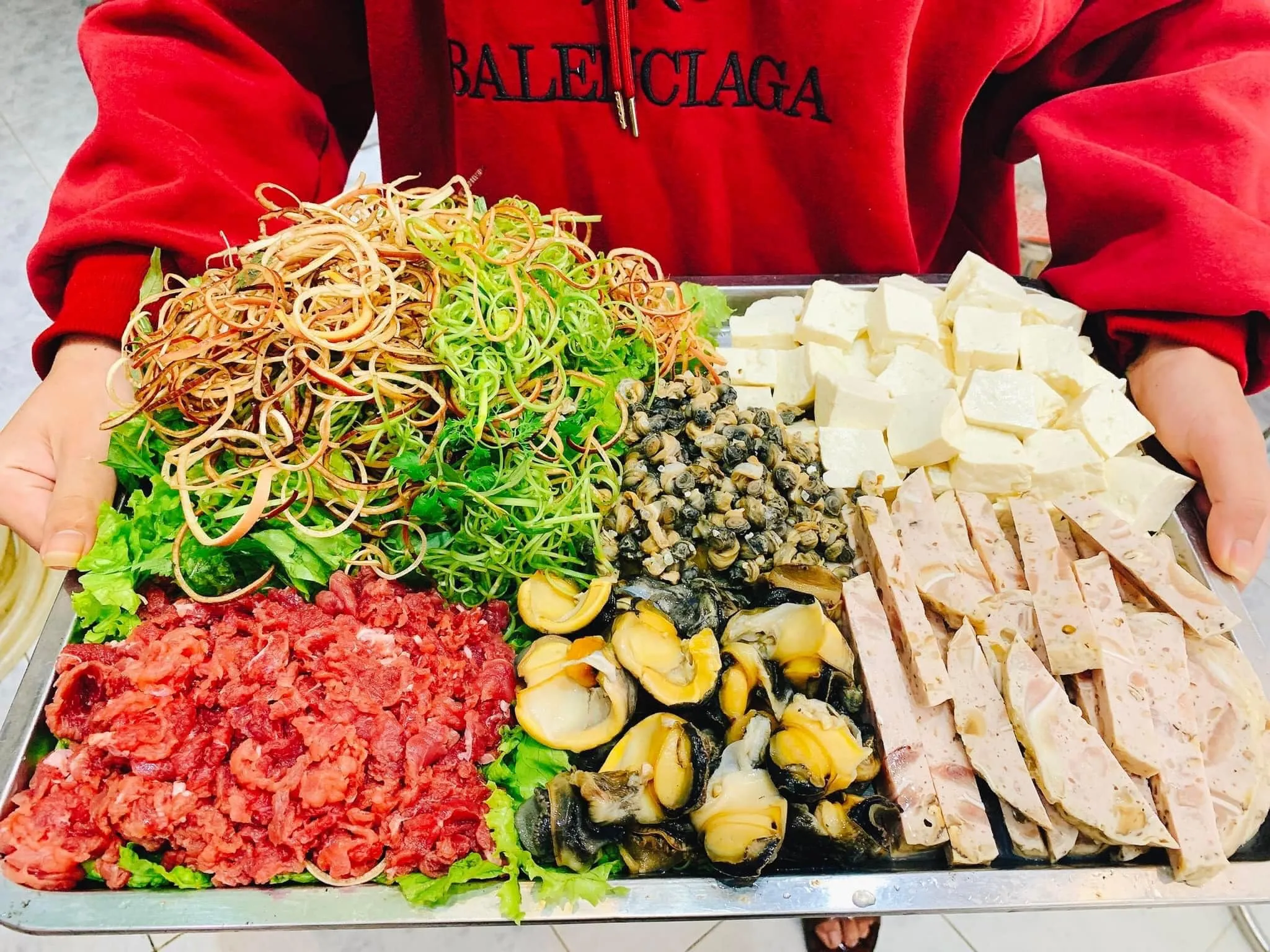 Bát bún ốc nguội thanh mát