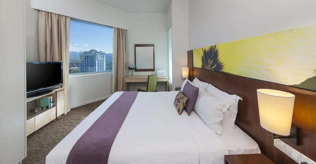 Bể bơi tràn viền tại Somerset Kuala Lumpur