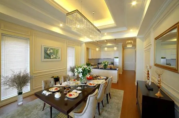 Bể bơi Vinpearl Nha Trang Long Beach