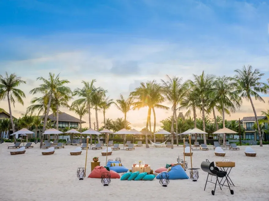 Bể bơi vô cực tại New World Phú Quốc