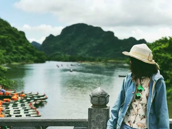 Bến thuyền Tràng An - điểm khởi đầu hành trình khám phá
