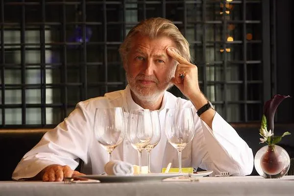 Bếp trưởng Pierre Gagnaire