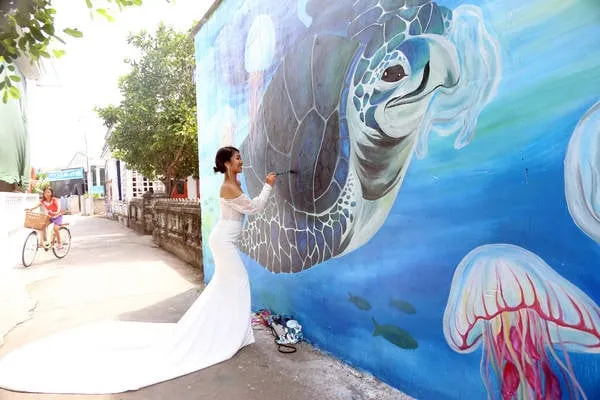 Bích họa &quot;Nói không với túi ni lông&quot;