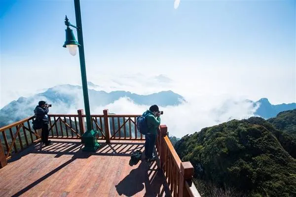 Biển mây trên đỉnh Fansipan, Sapa.