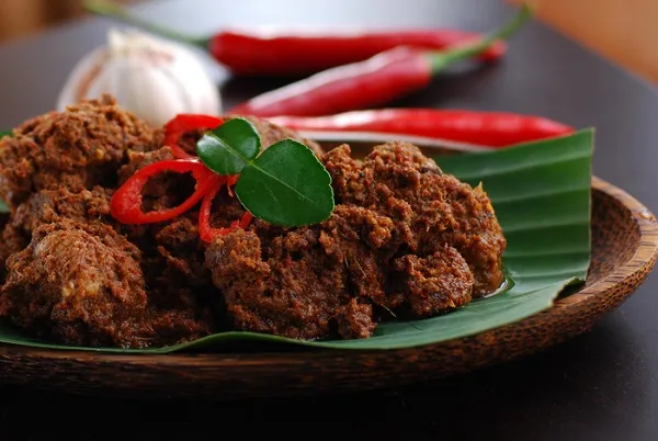 Bò Rendang - món cà ri bò khô đặc trưng