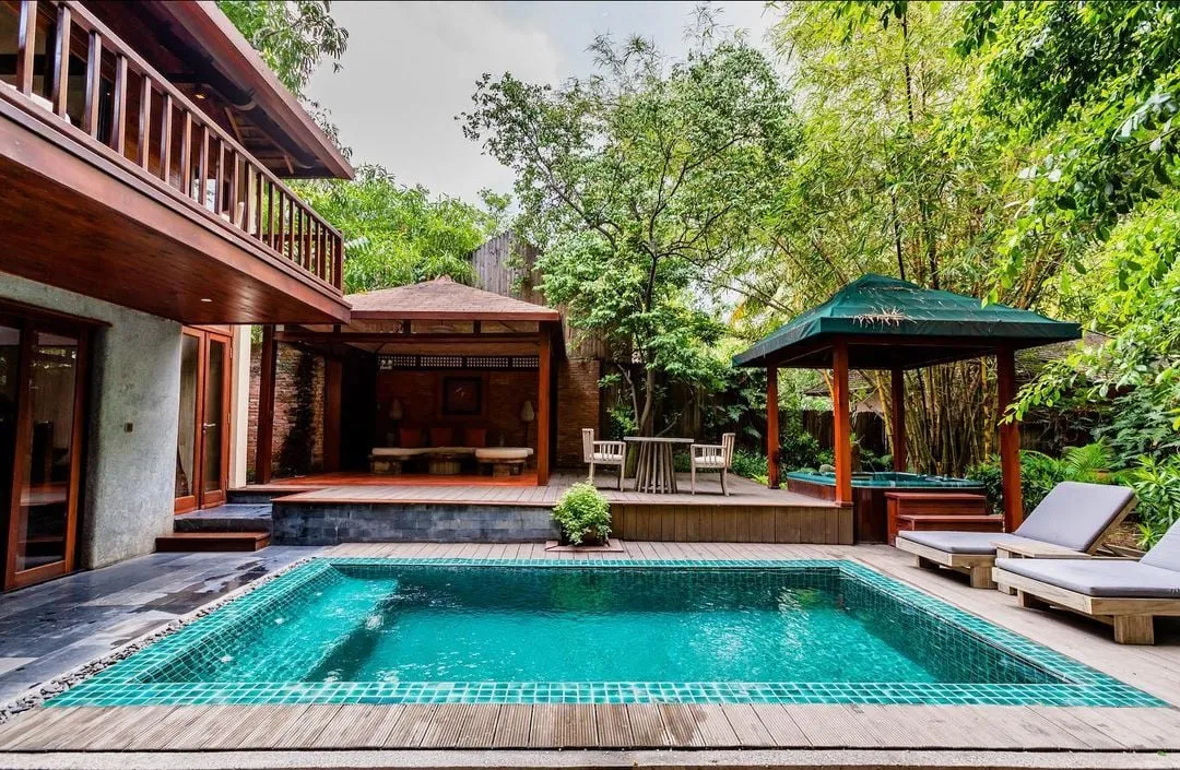 Bồn tắm ngoài trời tại An Lâm Retreats Saigon River