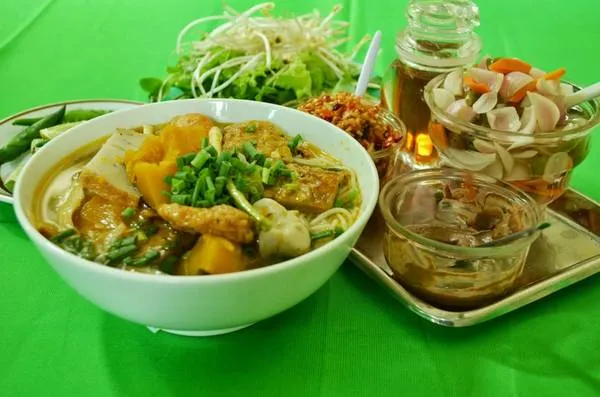 Bún chả cá